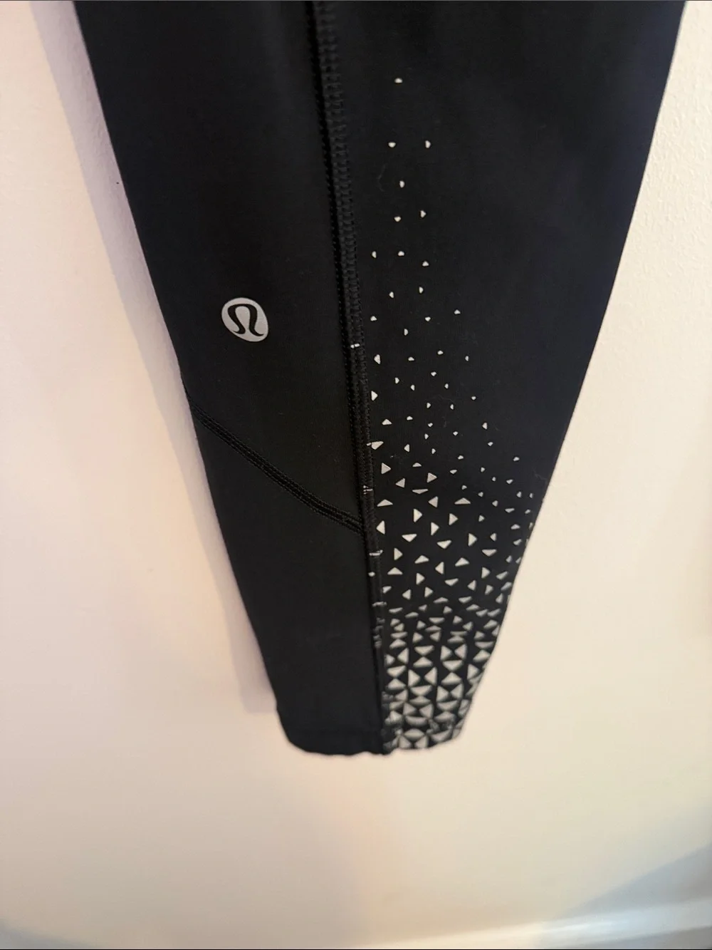 lululemon athletica Black High-Rise Leggings with Geometric Design Hem, Size 8